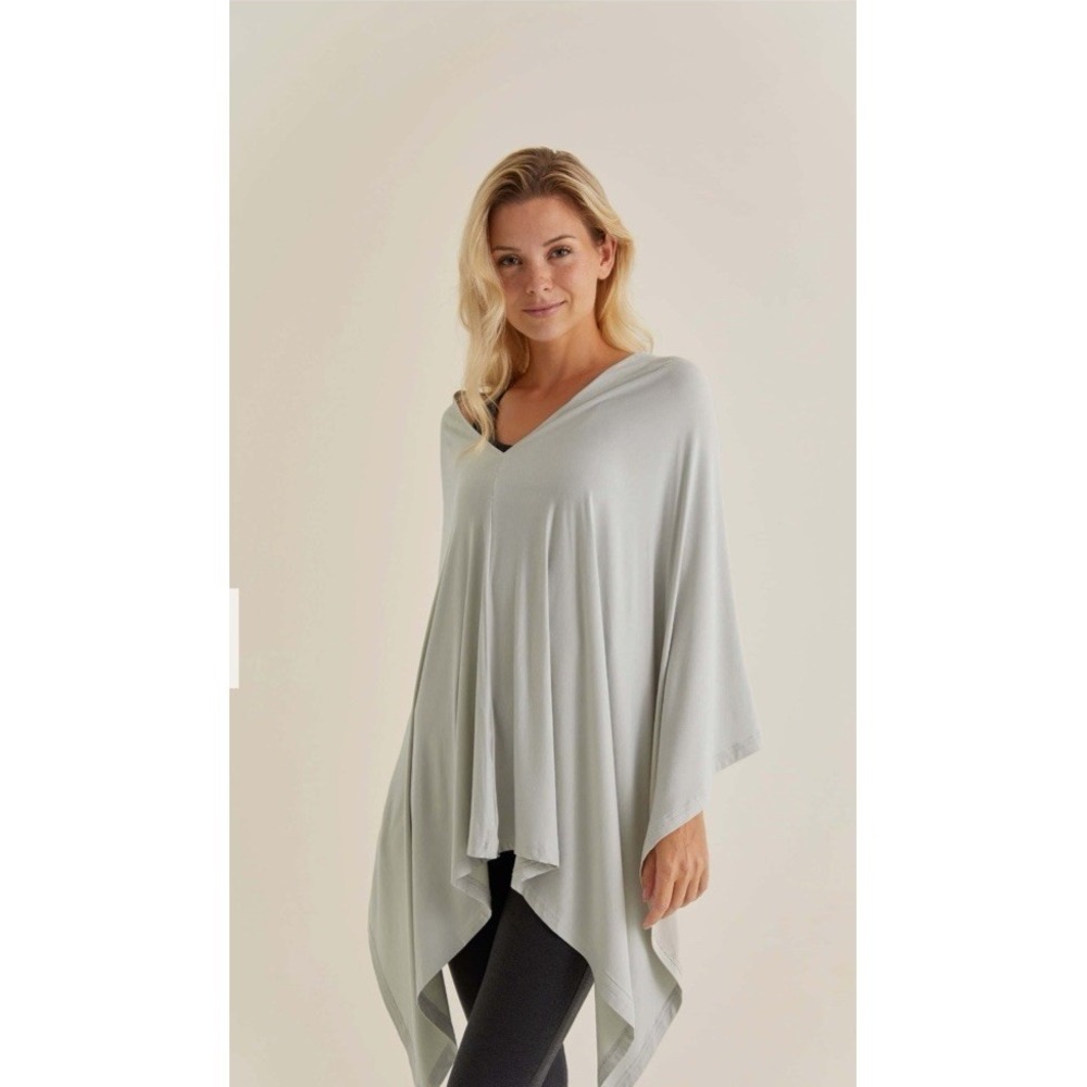 NWT Faceplant Dreams The Voyager Wrap Lounge Bamboo Travel SPF‎ 50 Gray Fog